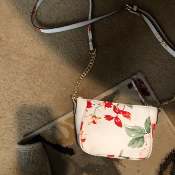 Enzo flower shoulder purse - Picture 5 of 7